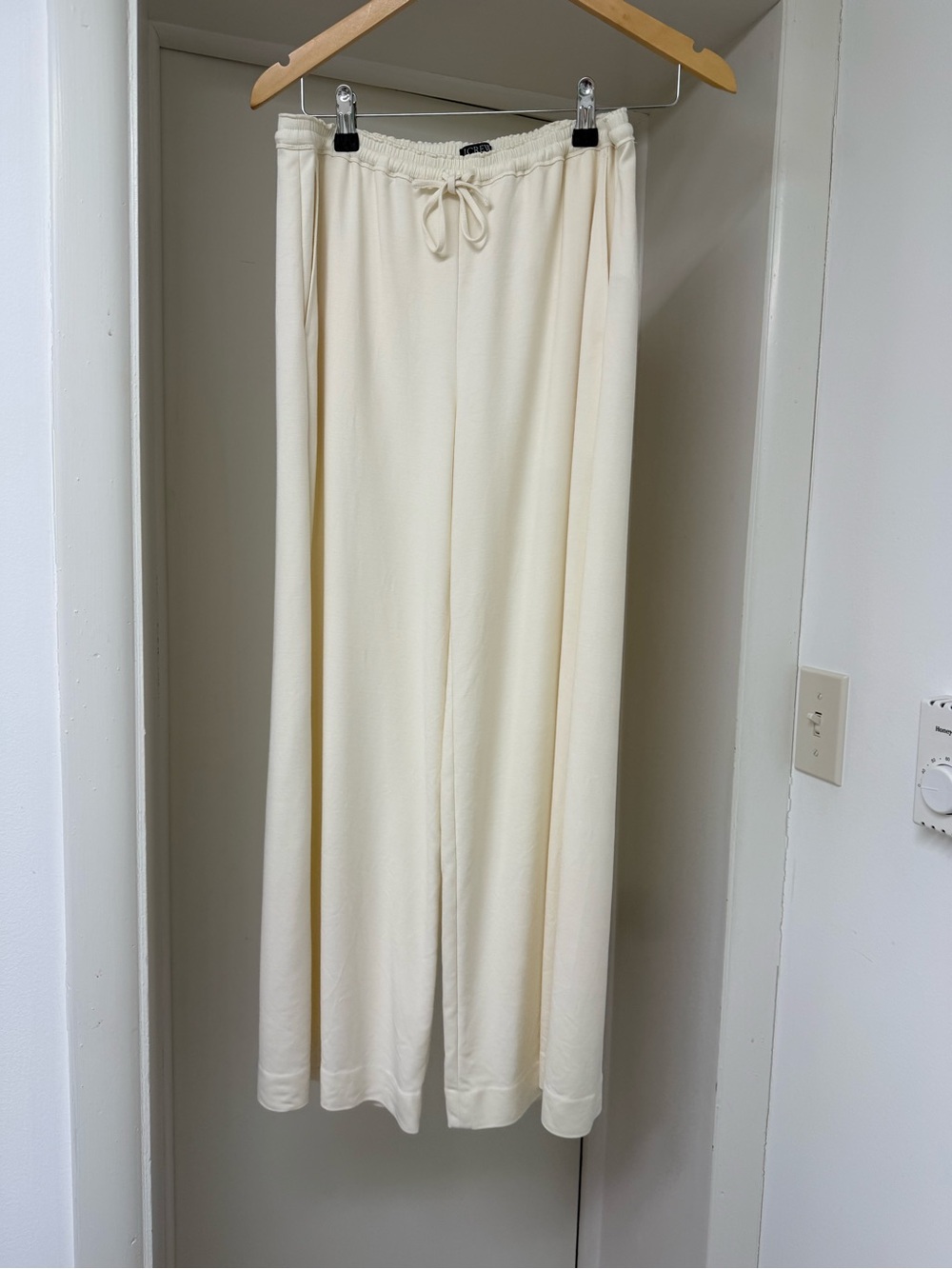 Jcrew superwide stratus pant in city twill sunflower 2 reg